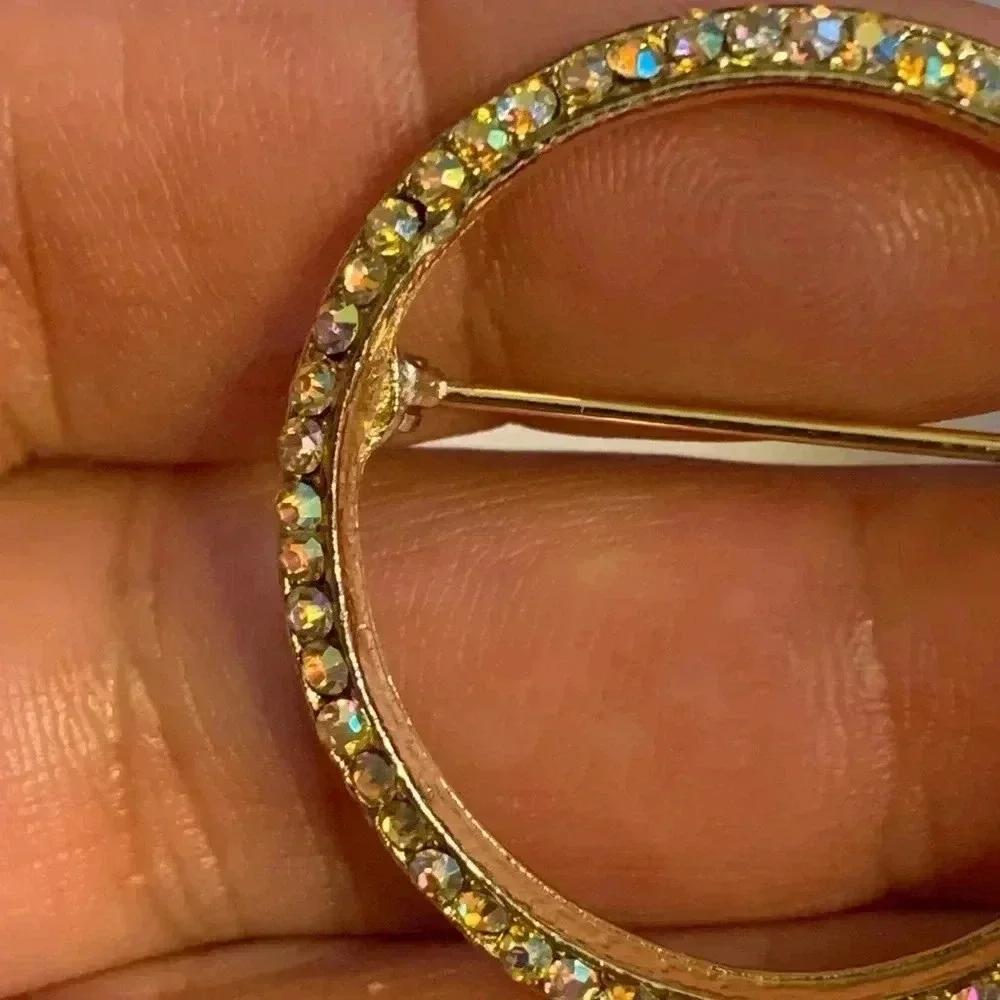 Vintage “Circle of Life” pin/ brooch gold tone iridescent glass crystals Unisex
